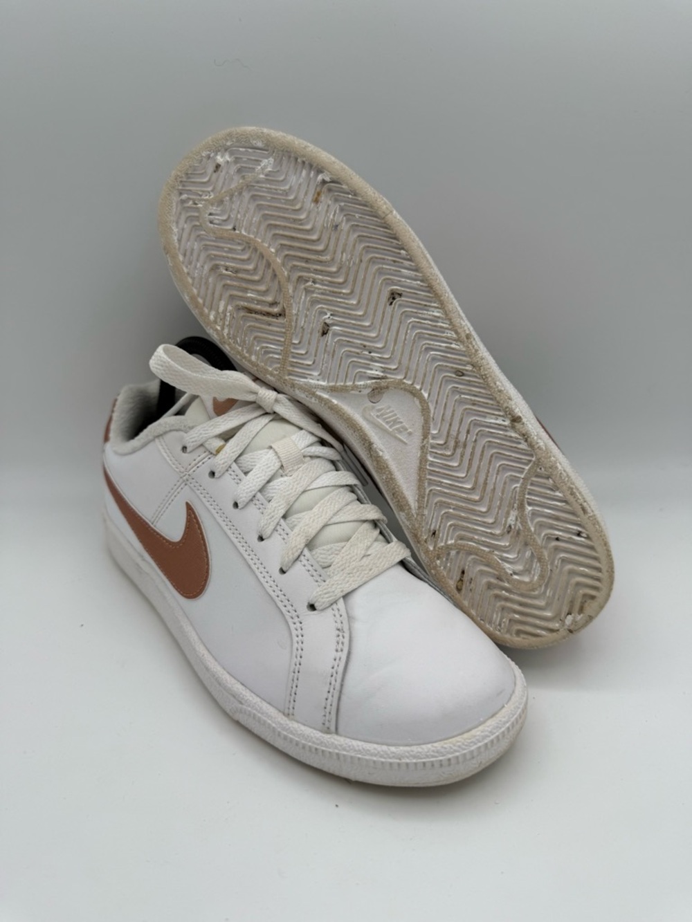 Women's Nike Court Royale White Bronze Metallic Casual Leather Shoes Size 8.5